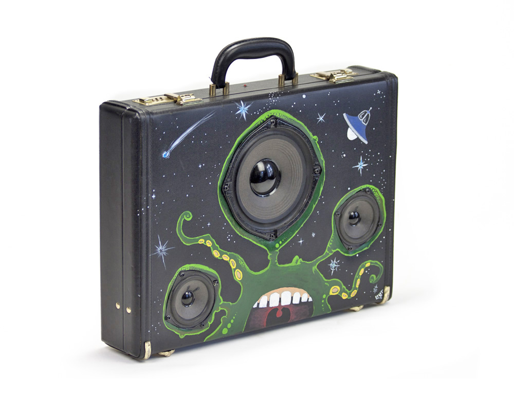 Bless the class boombox valise musicale angle2 web Copie